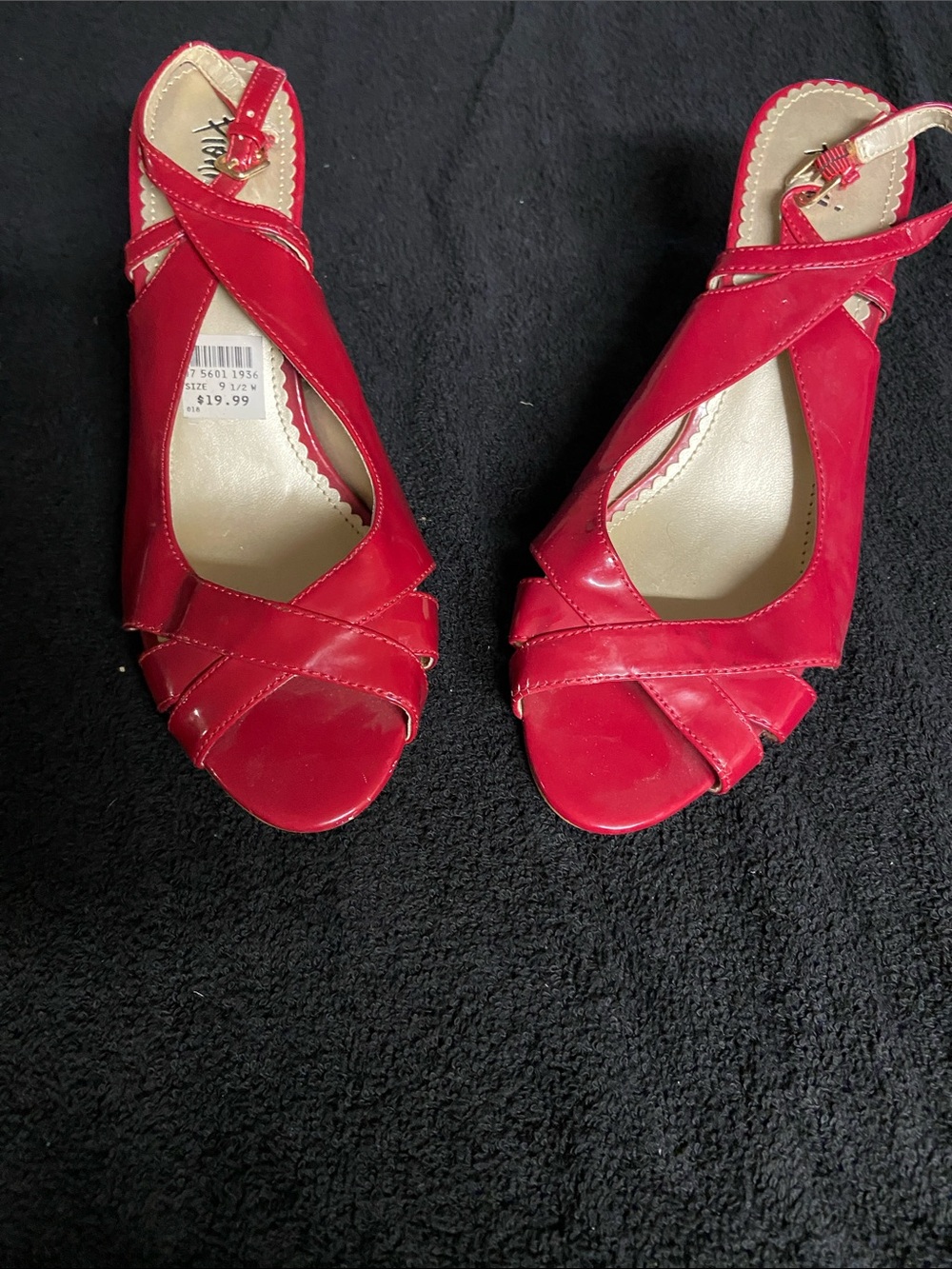 Source Unknown Red Peep-Toe Crisscross Slingback Sandals